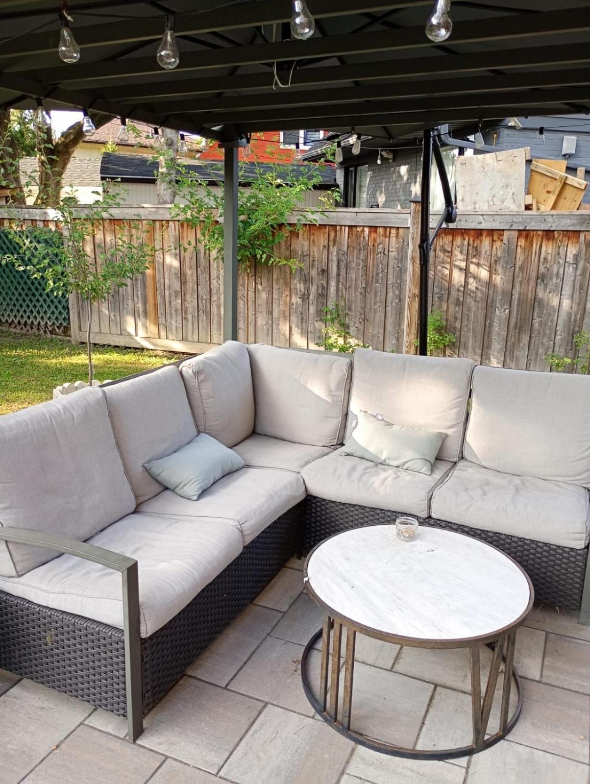 Clearbrooke Gem- Bright Private Bedroom Close To Yyz Торонто Екстериор снимка
